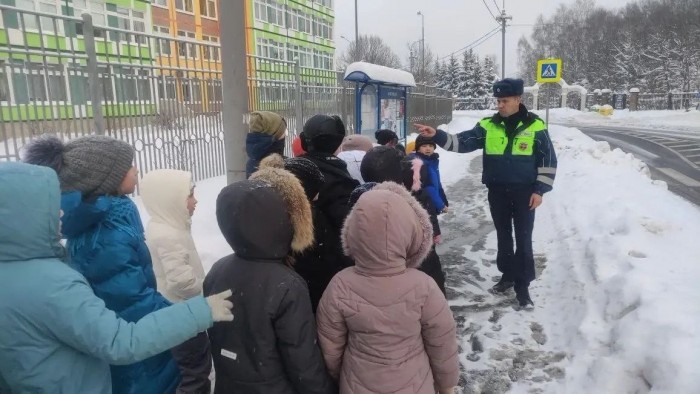 В ЮЗАО столицы инспекторы ДПС провели мероприятие «Безопасный маршрут»
