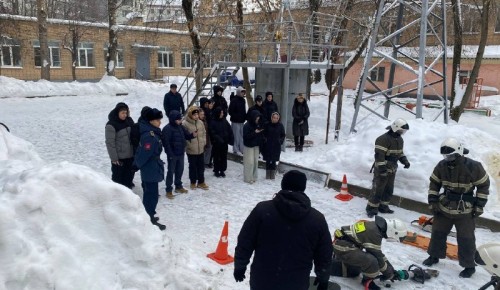 Кадеты школы №626 посетили день открытых дверей в пожарно-спасательном колледже