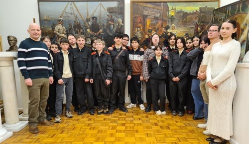 Кадеты столичной школы № 1694 побывали на выставке «Русский детектив» в Студии художников им. В.В. Верещагина МВД России