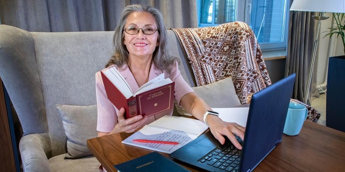 «Долголетов» Конькова приглашают на курс испанского языка для начинающих