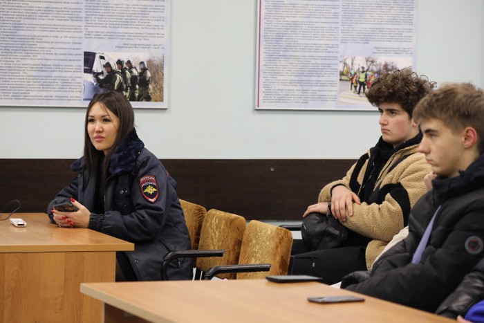 «Студенческий десант» МФЮА высадился в ОМВД России по Обручевскому району