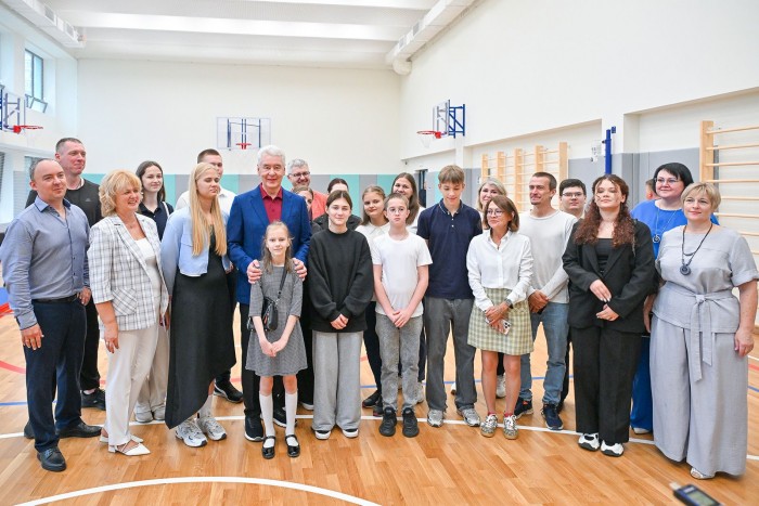 Собянин: В этом году проведем реконструкцию около 100 школьных зданий