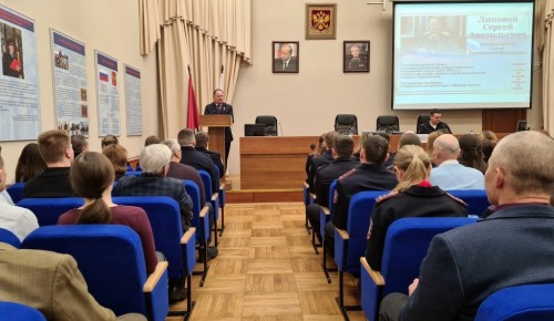 В преддверии Дня памяти воинов-интернационалистов и Дня защитника Отечества в УВД по ЮЗАО перед личным составом выступил Герой Российской Федерации генерал-майор Сергей Липовой