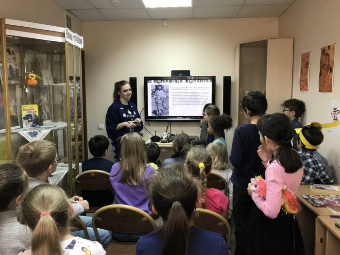 В библиотеке №195 почтили память героев Сталинградской битвы