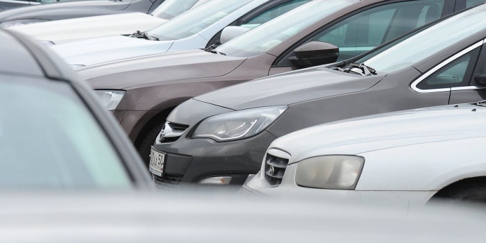 В Южном Бутове освободили для жителей 25 машино-мест после сноса самовольного ограждения