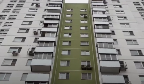 В Ясеневе капитально отремонтировали дом 1981 года постройки в проезде Одоевского