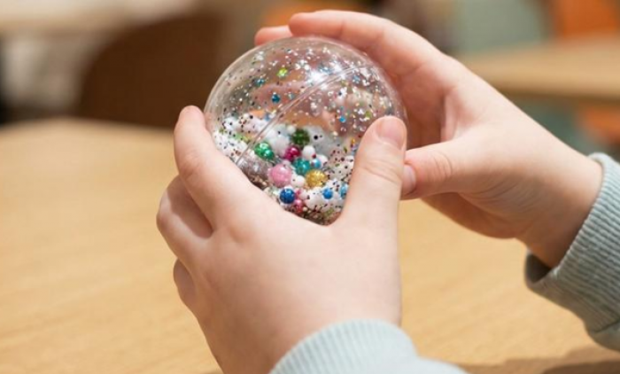 На площадке «Московских сезонов» в Северном Бутове 8 февраля детей научат делать слаймы и шары-талисманы