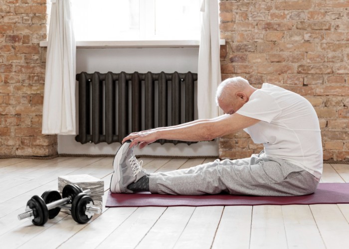 «Долголетов» из Гагаринского района приглашают на занятия по стретчингу