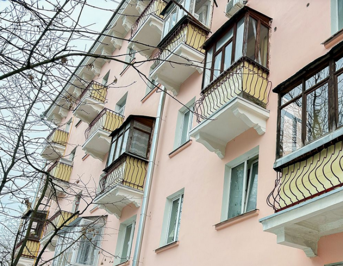 На ул. Вавилова отреставрировали дом эпохи сталинского ампира