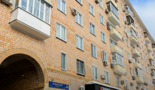 Завершен капремонт дома, построенного в 1957 году на Ленинском проспекте