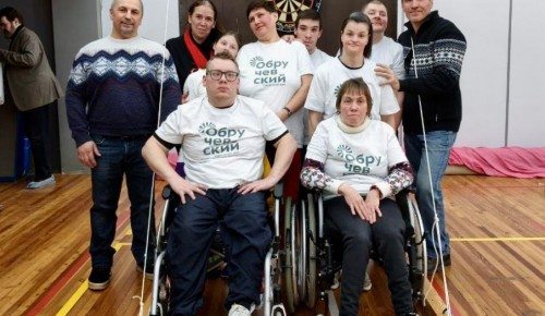 Команда Обручевского района стала призером турнира по дартсу в рамках спартакиады «Спорт без преград»