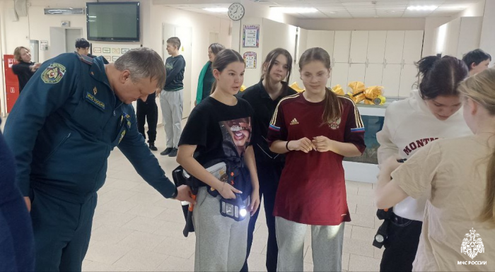 Профилактическое мероприятие по пожарной безопасности прошло в реабилитационной школе-интернате № 32