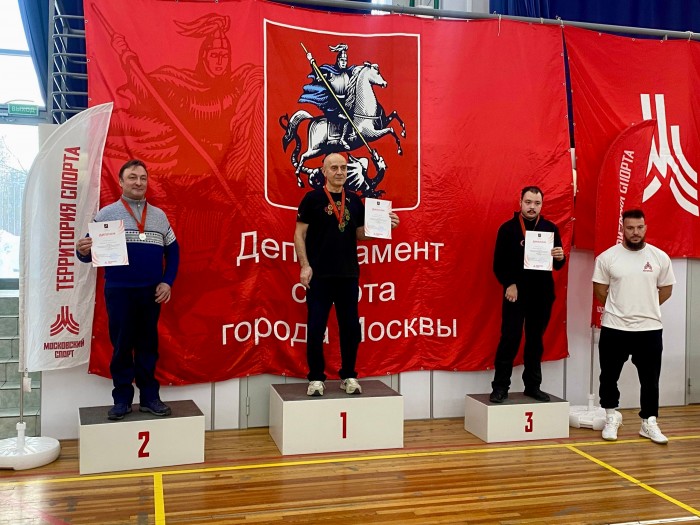 Спортсмены Ясенева победили на соревнованиях по дартсу