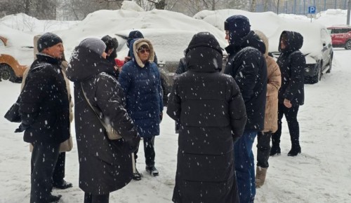 Содержание спортивного кластера и детской площадки проверил глава управы Ясенева