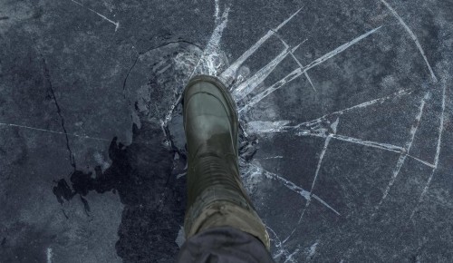 Сотрудники Управления по ЮЗАО Департамента ГОЧСиПБ регулярно проводят профилактические беседы с посетителями водных объектов округа