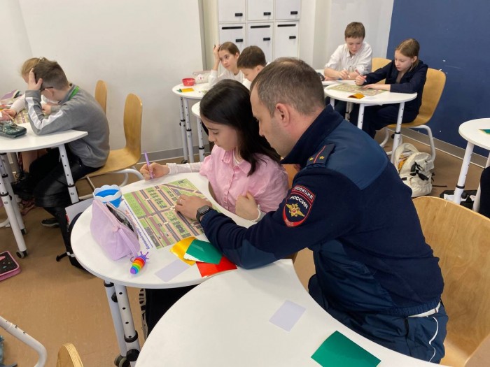 В ЮЗАО столицы прошло профилактическое мероприятие «Засветись»