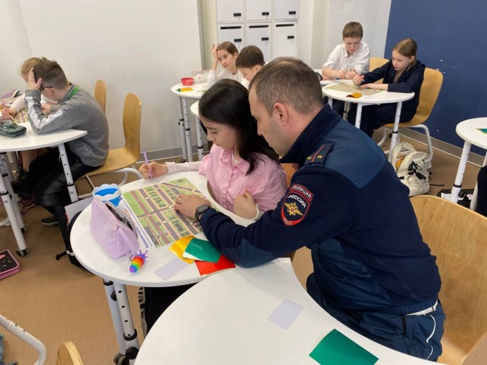 В ЮЗАО столицы прошло профилактическое мероприятие «Засветись»