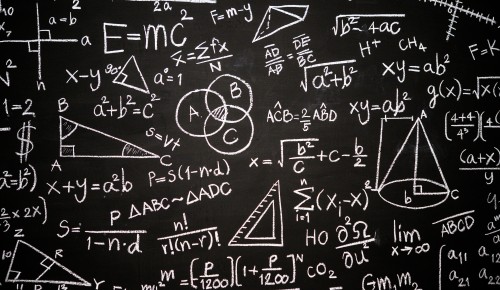 Юных математиков приглашают в центр «Лидер» на цикл мастер-классов