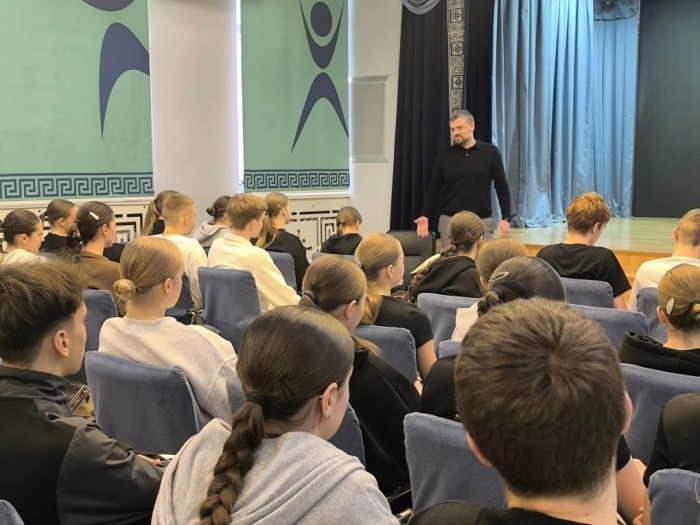 В школе №117 состоялась встреча для учащихся, посвященная кибербезопасности