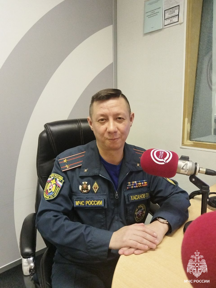 Подполковник внутренней службы Тимур Хасанов рассказал алгоритм действий в чрезвычайных ситуациях в радиоэфире "Горсовета"