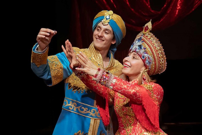 Спектакль об Алладине и волшебной лампе покажут в зале «Эльдар» 8 марта