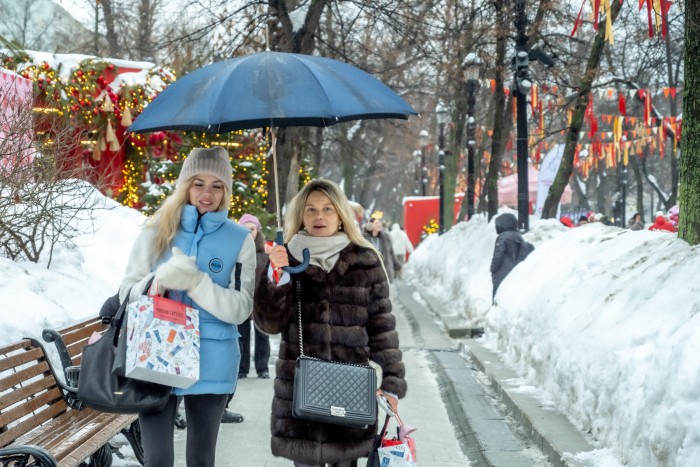 Застывшая весна: синоптики сообщили, ждать ли тепла и солнца в Москве 8 Марта