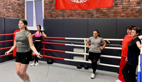 Соревнования по скиппингу в честь 8 Марта прошли в районе Коньково