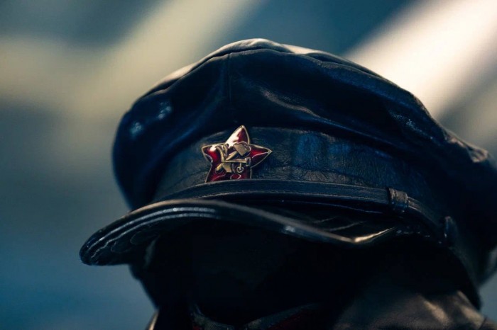 На станции метро «Воробьёвы горы» открылась выставка военной формы двух столетий