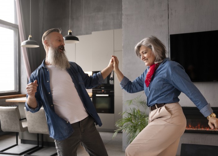 ЦМД «Южное Бутово» приглашает пенсионеров на занятия в группу «Современные танцы»