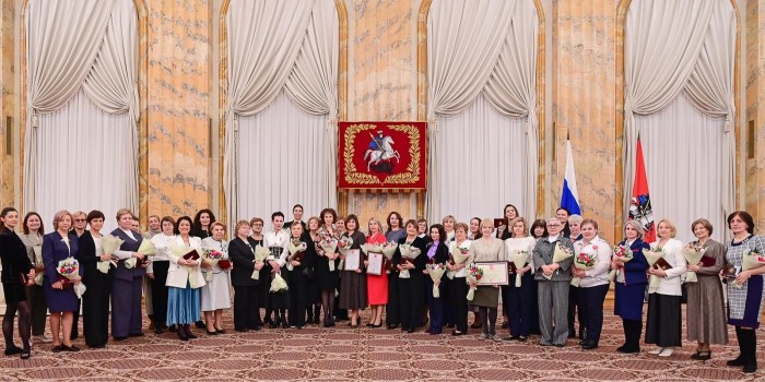 Сергей Собянин вручил москвичкам государственные и городские награды