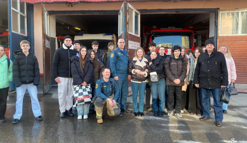 Кадеты Технического пожарно-спасательного колледжа совершили ознакомительный визит в 38-ю пожарно-спасательную часть
