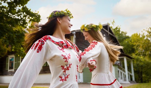 Весеннее равноденствие отметят фольклорной программой в СП «Академический» центра «Атлант»