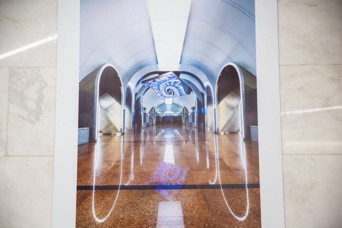 Экспозиция, посвященная БКЛ,  доступна в переходе между станциями метро «Новаторская»