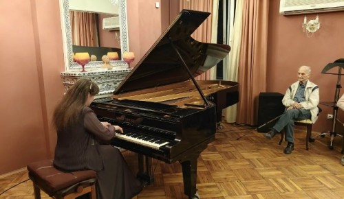 В библиотеке №183 им. Данте Алигьери состоялся концерт Ольги Георгиевской