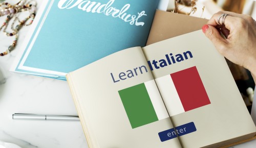 В центре московского долголетия «Академический» возобновляются занятия итальянским языком