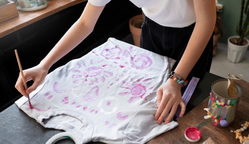 В Теплом Стане пройдет занятие по росписи одежды 20 марта