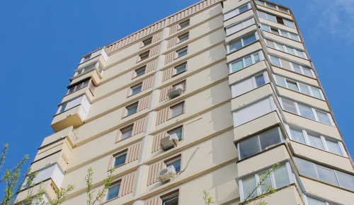 Горожанам рассказали о капремонте дома, проведенном в Северном Бутове