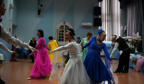 В школе №1492 впервые прошел «Весенний бал»