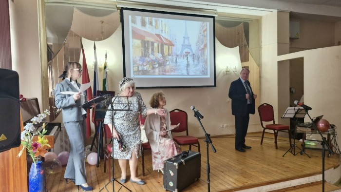 В центре «Атлант» в Котловке прошёл праздник в честь Всемирного дня театра