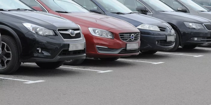 В Ломоносовском районе появилась новая парковка на 40 машин