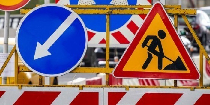 На Севастопольском проспекте ограничат движение до конца апреля