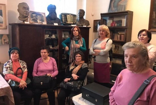 Участники проекта «Московское долголетие» посетили экскурсию в музее истории ГУЛАГа