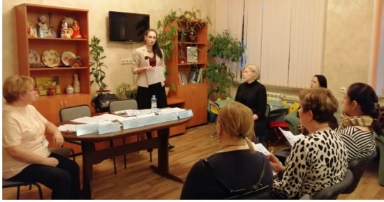 В семейном центре «На Севастопольском» организовали встречу жителей со специалистами центра «Моя карьера»