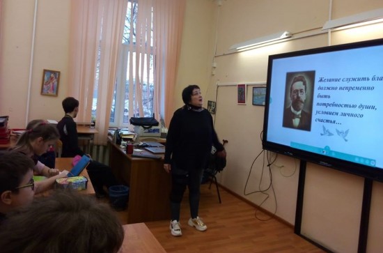 В библиотеке № 182 рассказали школьникам о жизни и творчестве Чехова