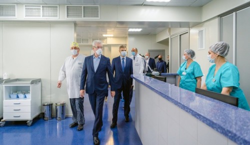 Собянин открыл коронавирусный стационар на 550 коек в Люблине 
