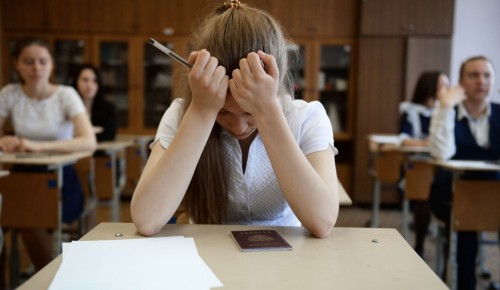 Выпускники школ-2020 Академического района: как будут сдавать экзамены и получать аттестаты