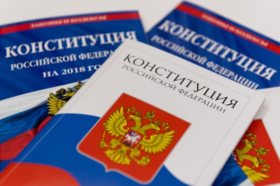 Композитор Алексей Рыбников принял участие в голосовании по поправкам к Конституции