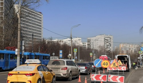 В Академическом районе ограничат движение транспорта из-за работ на инженерных сетях