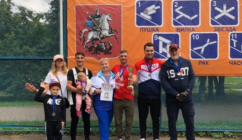 Команда Академического района завоевала серебро на окружных соревнованиях по городошному спорту