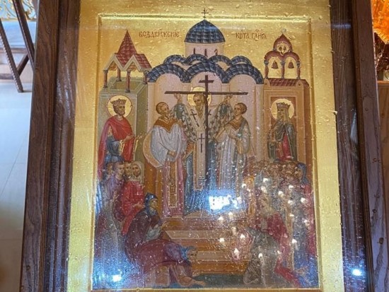 В храме Всех Преподобных Отцев Киево-Печерских освящена икона Воздвижения Креста Господня